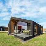 Welcoming Holiday Home With Terrace
