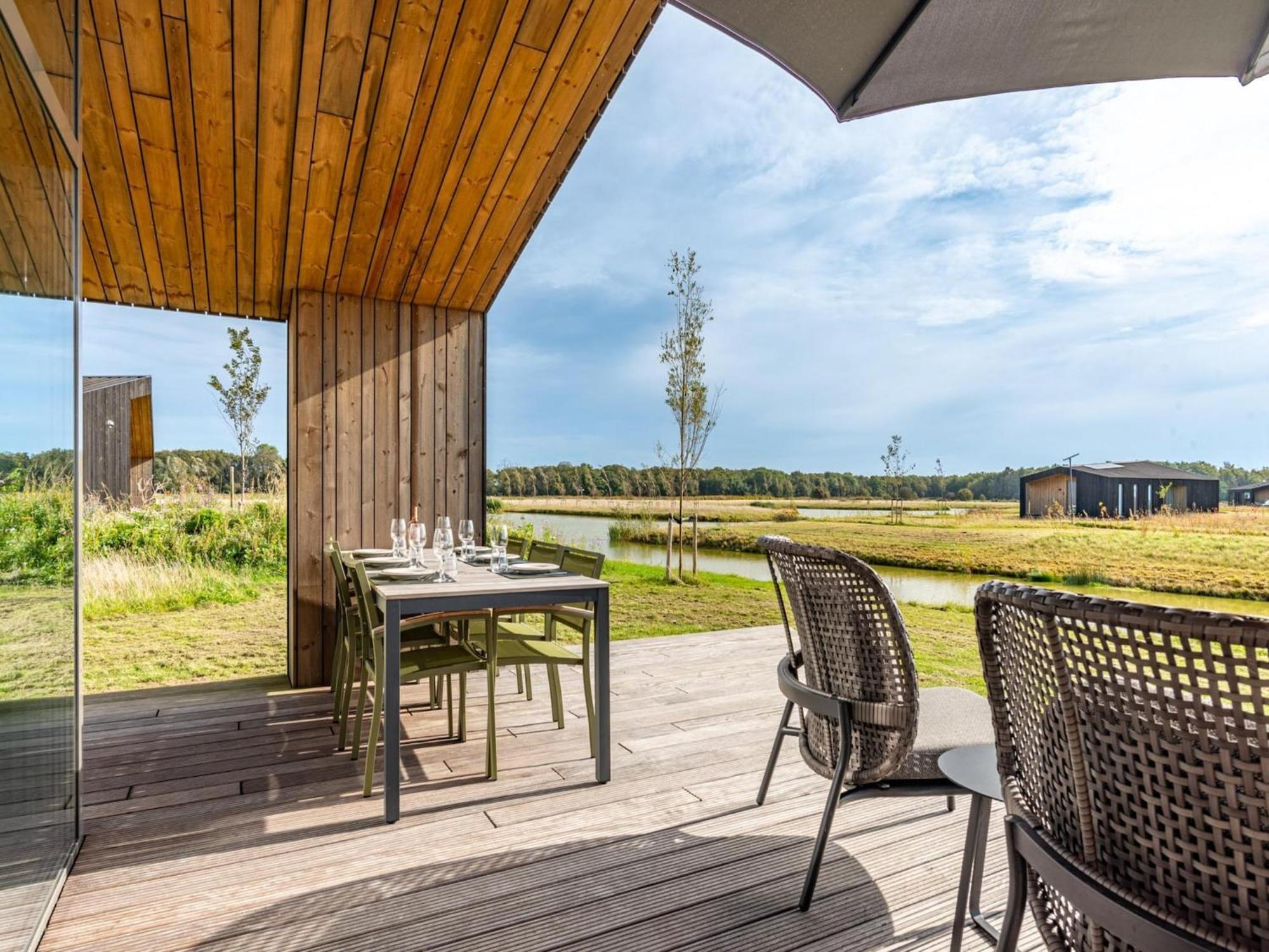 Vakantiehuis Welcoming With Terrace *