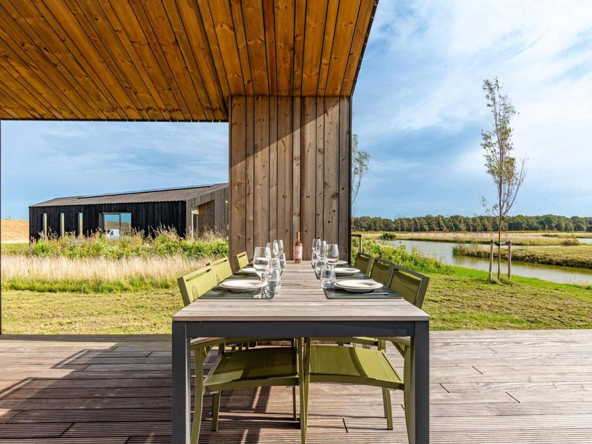 Vakantiehuis Welcoming With Terrace Wissenkerke